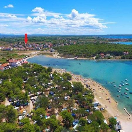 Villa Flora Maris Apartments Привлака Екстериор снимка