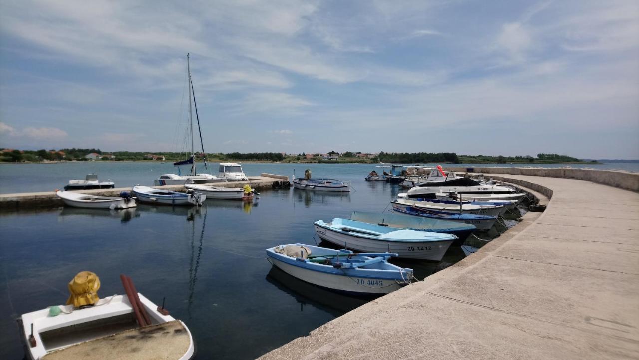 Villa Flora Maris Apartments Привлака Екстериор снимка