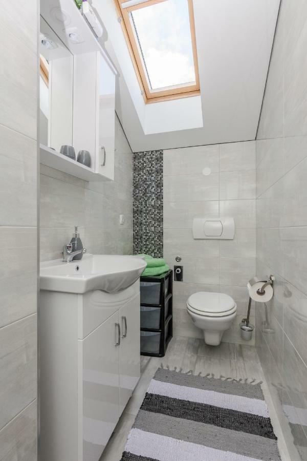 Villa Flora Maris Apartments Привлака Екстериор снимка