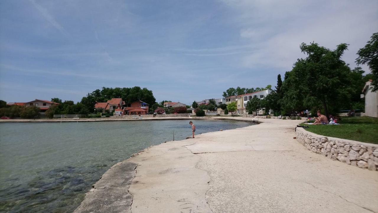 Villa Flora Maris Apartments Привлака Екстериор снимка